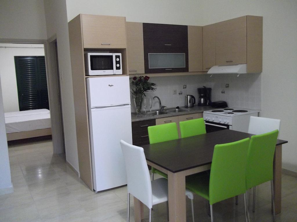 פראנגוקאסטלון Kritamos Beach Apartments חדר תמונה