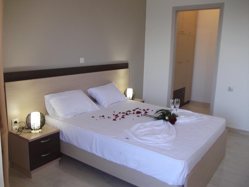 פראנגוקאסטלון Kritamos Beach Apartments חדר תמונה