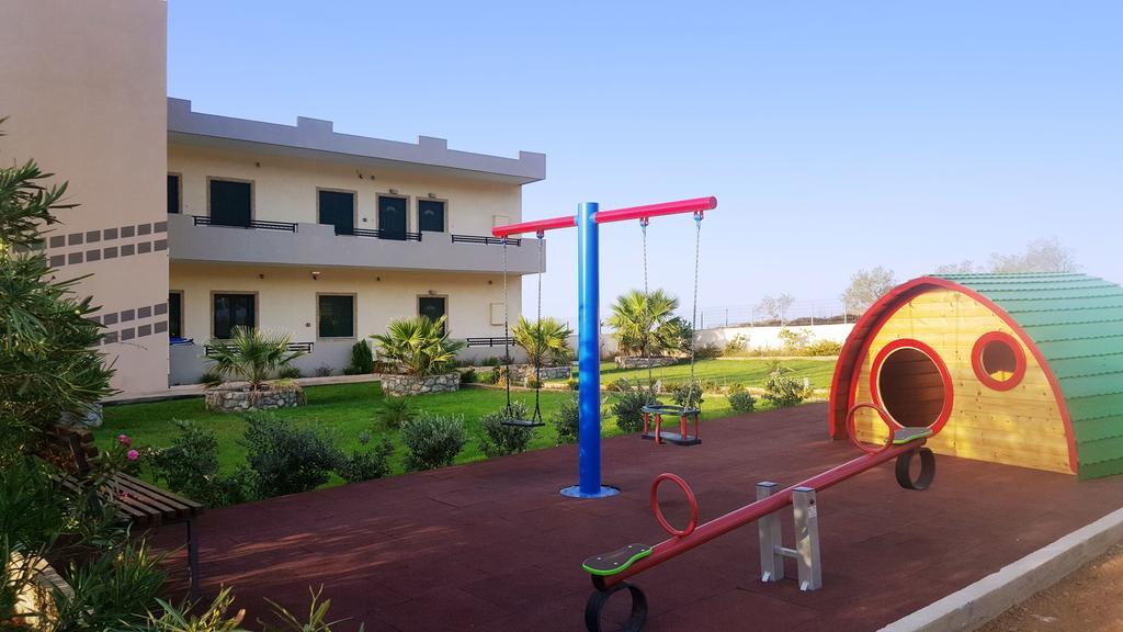 פראנגוקאסטלון Kritamos Beach Apartments מראה חיצוני תמונה